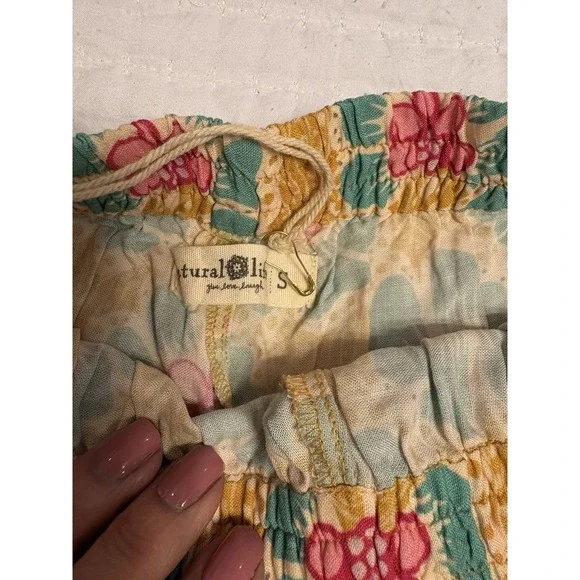 Natural Life Maribel Floral Pattern Shorts, Small. NWT - Picture 2 of 8